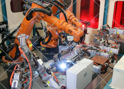 機(jī)器人自動化如何提升效率？機(jī)器工作站案例