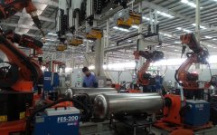 為什么都愛用機(jī)器人焊接，只因人工焊接成本高？